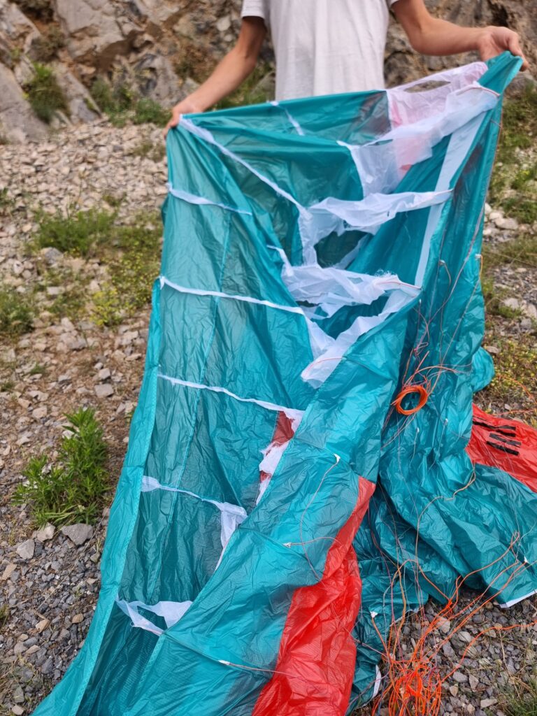 Parapente réparation déchiré Alpes Isère Savoie Le touvet Lumbin 